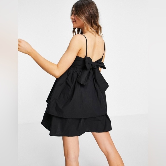 ASOS DESIGN bandeau double layer tie back mini sundress with detachable straps - Picture 2 of 8